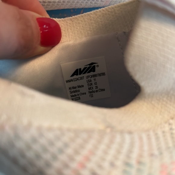 Avia easy on/off flexible light weight slip on. White/pink/teal. NWT Size 11 - Picture 6 of 7